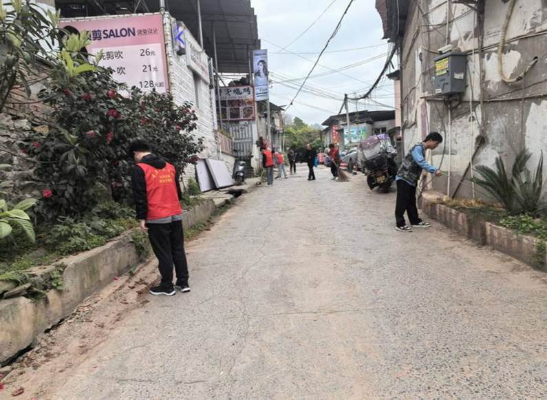 人们走在街道上AI 生成的内容可能不正确。